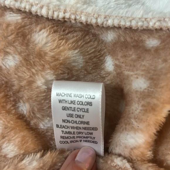 WOMEN'S RUDOLPH Onsie/Jumpsuit. - Picture 6 of 6